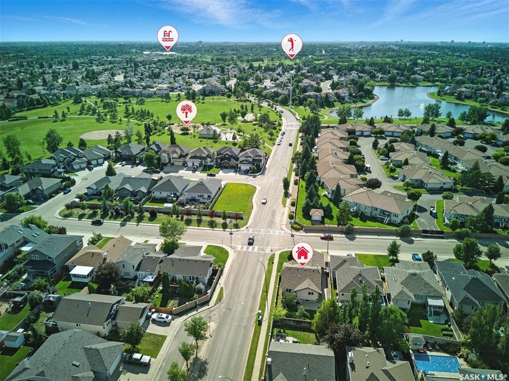 Property Photo: 102 Bayfield Crescent SK S7V 1E3