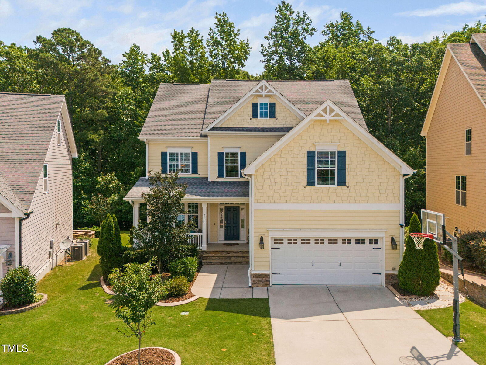 Property Photo: 2712 Lake Waccamaw Trail NC 27502