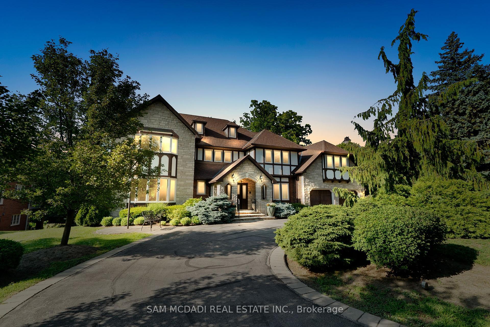 Property Photo: 2235 Shawanaga Trail ON L5H 3X6