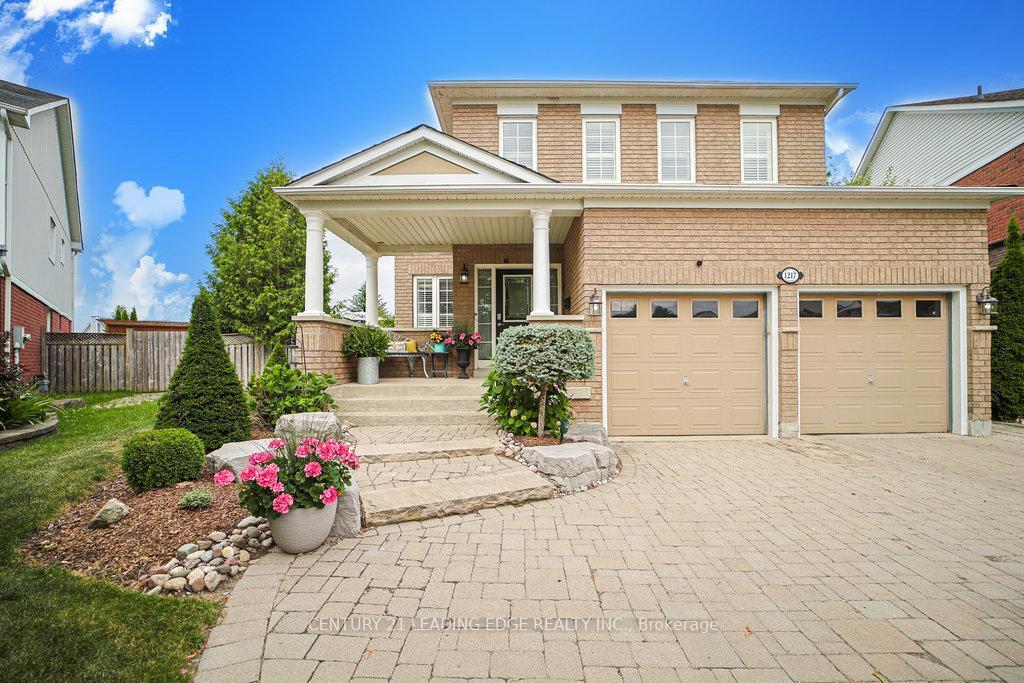 Photo de la propriété: 1217 Leacock Court ON L1K 2R3