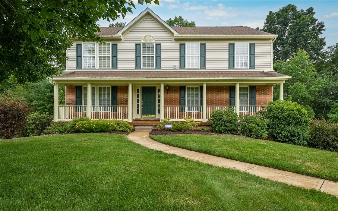 Property Photo: 489 Jenny Dr PA 15044