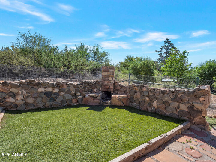 Property Photo:  2111 S Hogan Lane  AZ 86326 