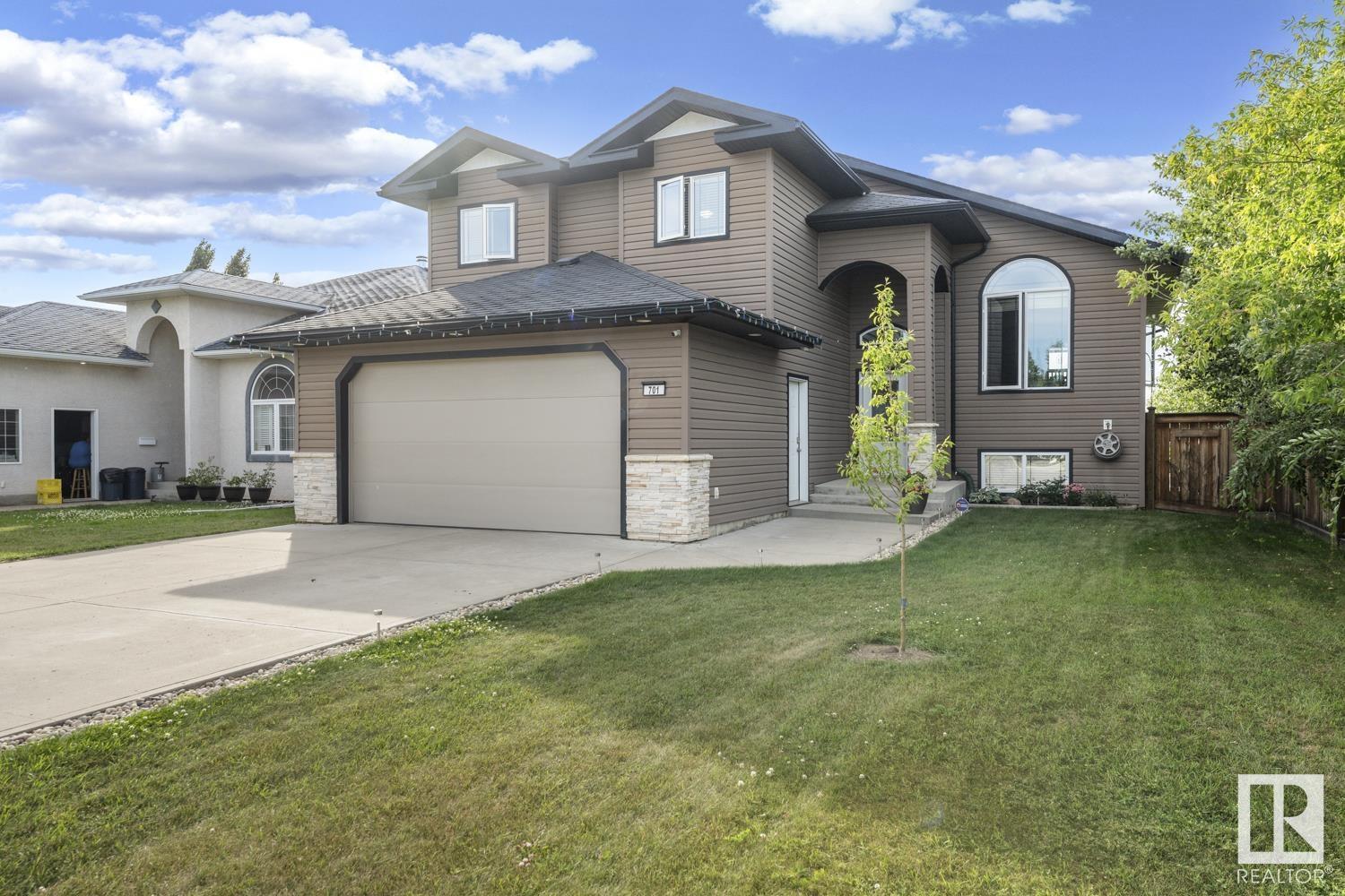 Property Photo: 701 21 Street AB T9M 1M8