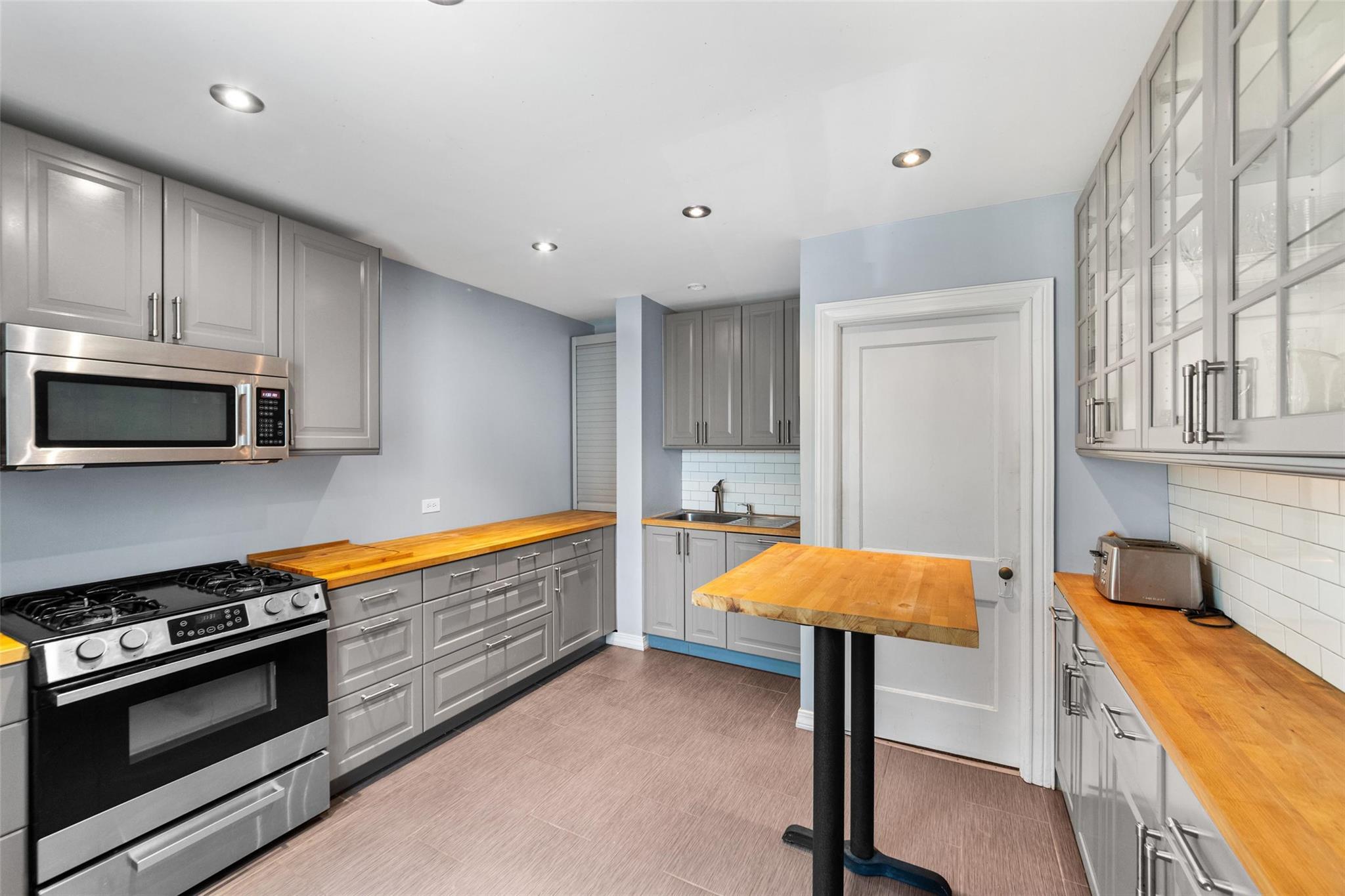 Property Photo: 528 Bay Ridge Parkway NY 11209
