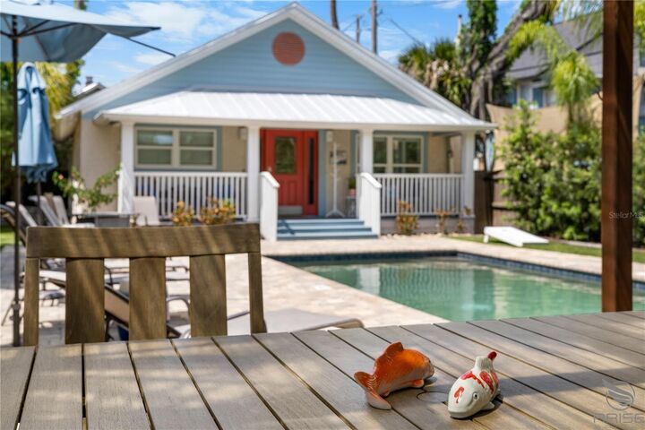 305 Live Oak  New Smyrna Beach FL 32168 photo