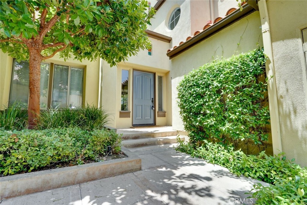 Property Photo: 417 Bay Hill Drive CA 92660