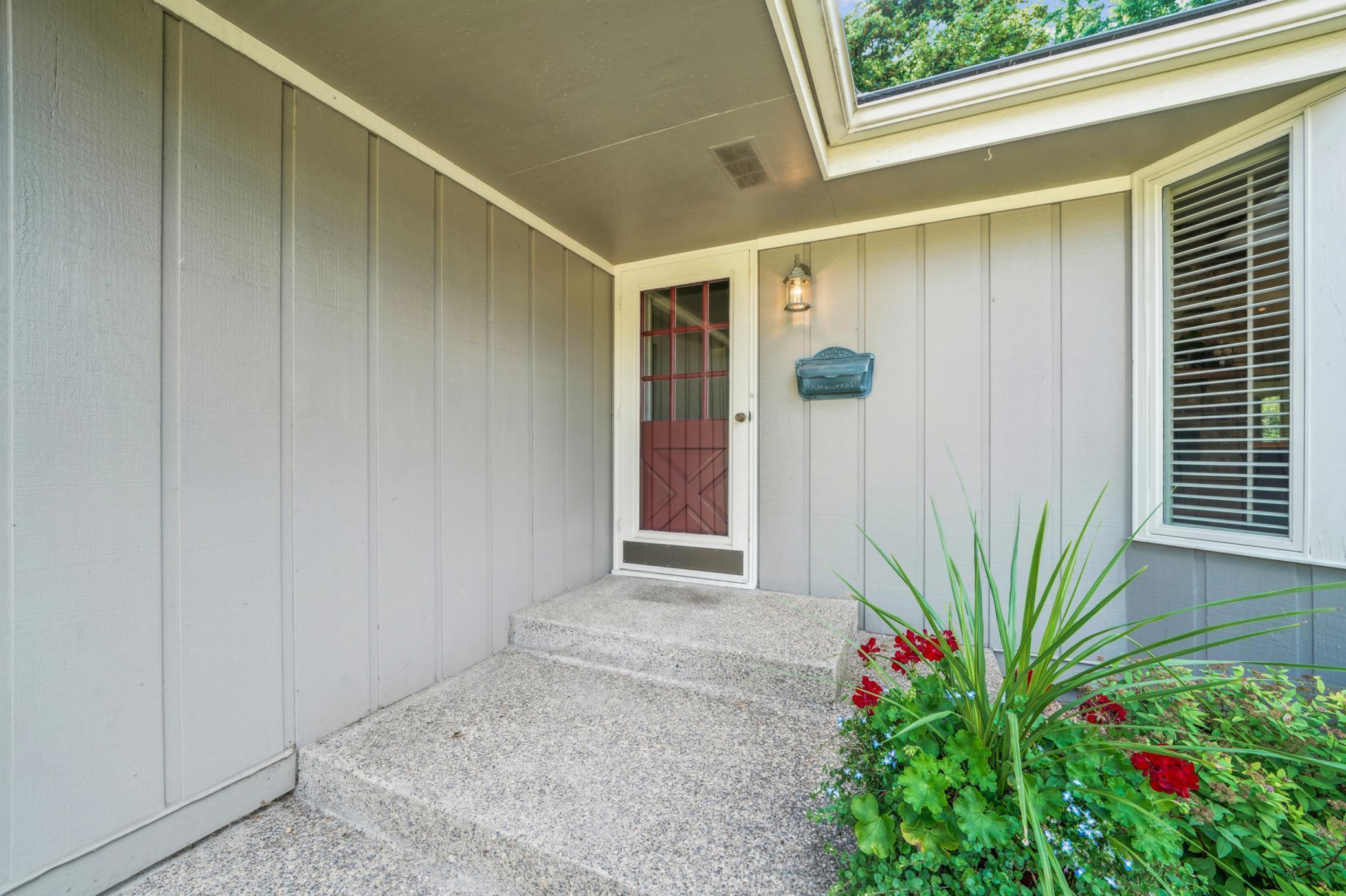 Property Photo: 6912 Antrim Road MN 55439