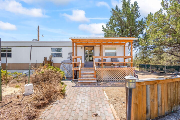 Property Photo: 2358 SE Kyle Road OR 97754