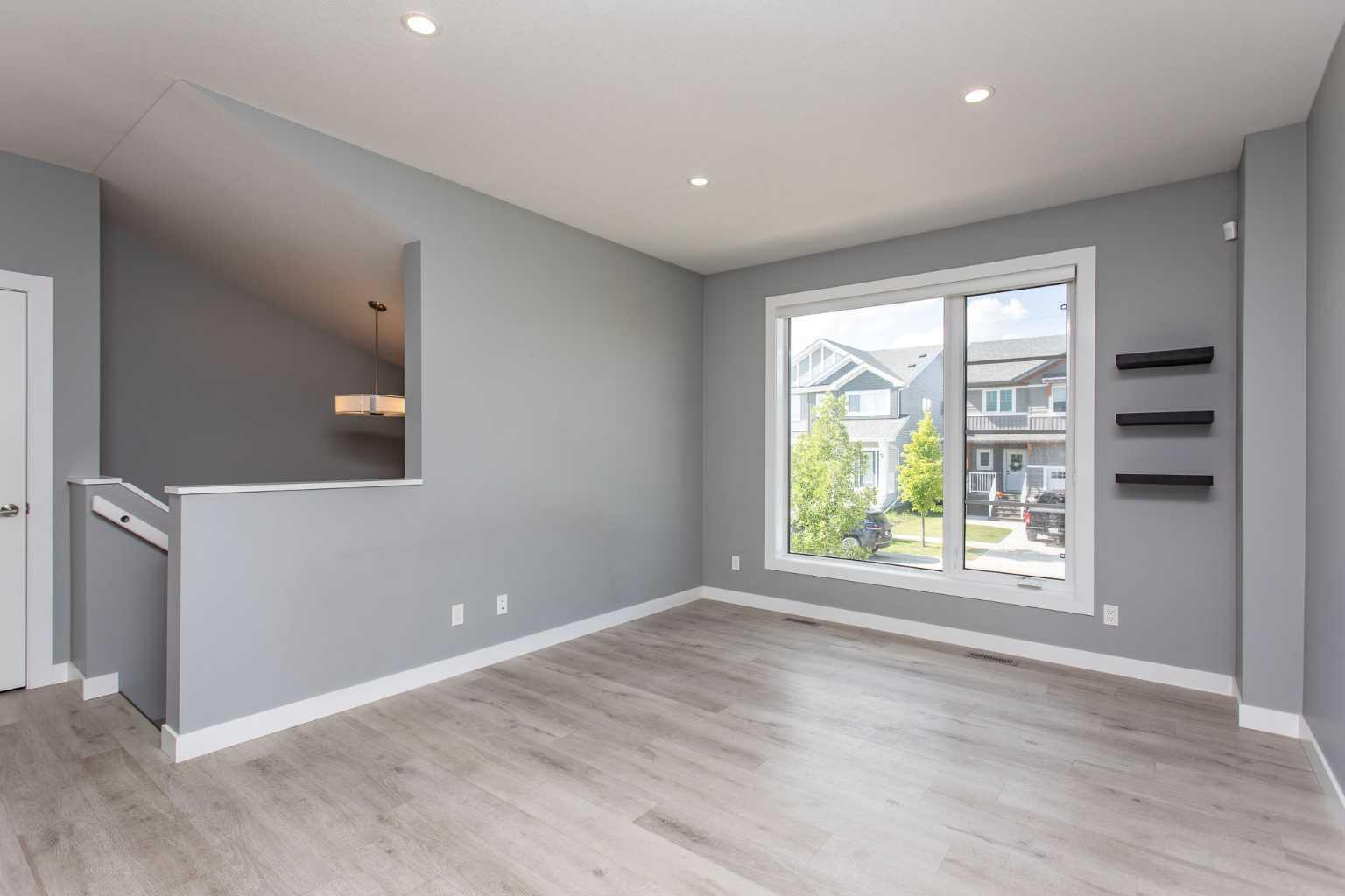 Property Photo: 47 Ellington Crescent AB T4P 3E5