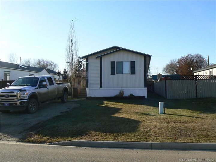 5826 49 Street  High Prairie AB T0G 1E0 photo