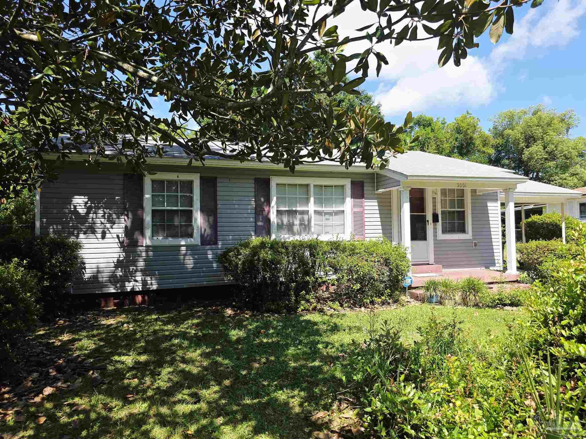 Property Photo: 3001 Torres Ave FL 32503