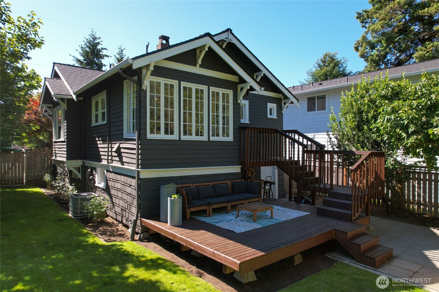 Property Photo: 8746 3rd Avenue NW WA 98117