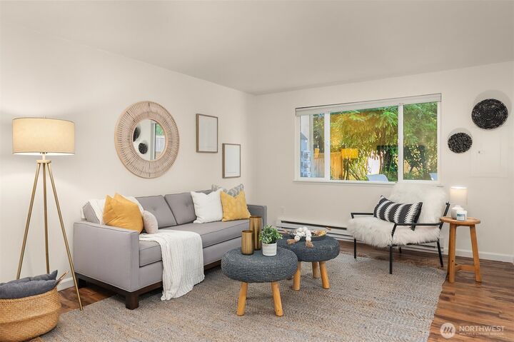 Property Photo:  10037 NE  138th Place D7  WA 98034 