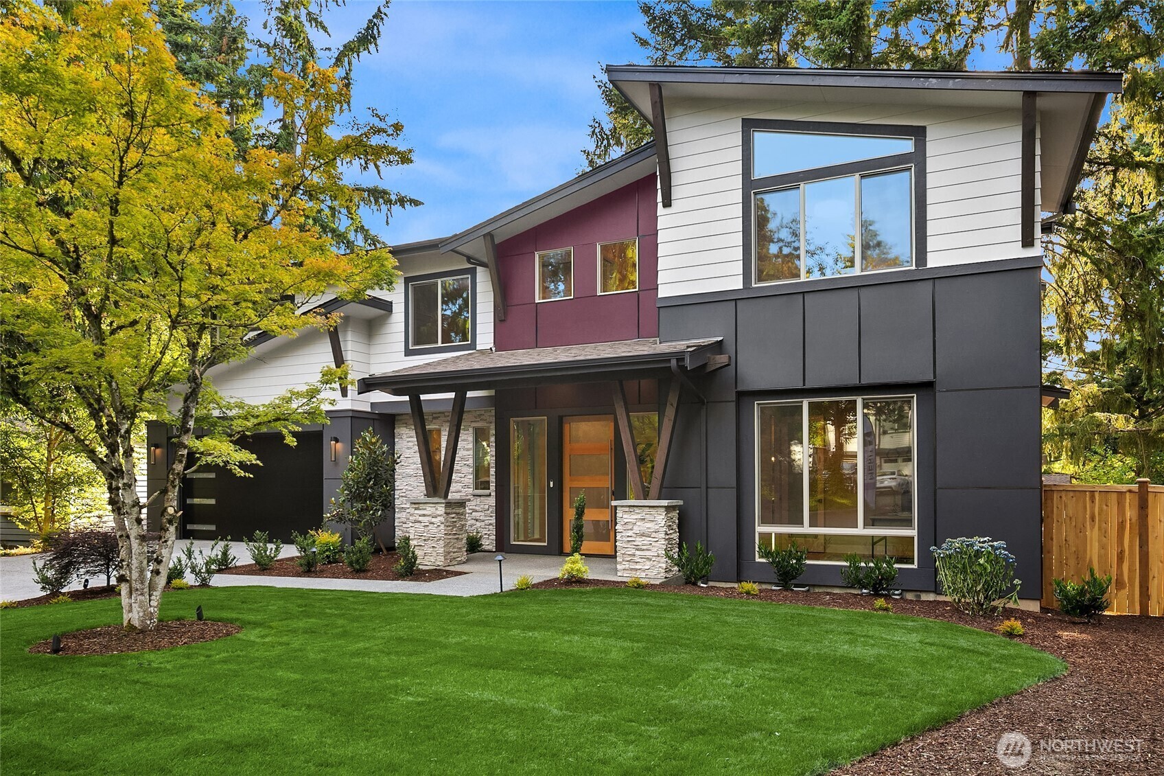 10915  126th Place NE  Kirkland WA 98033 photo