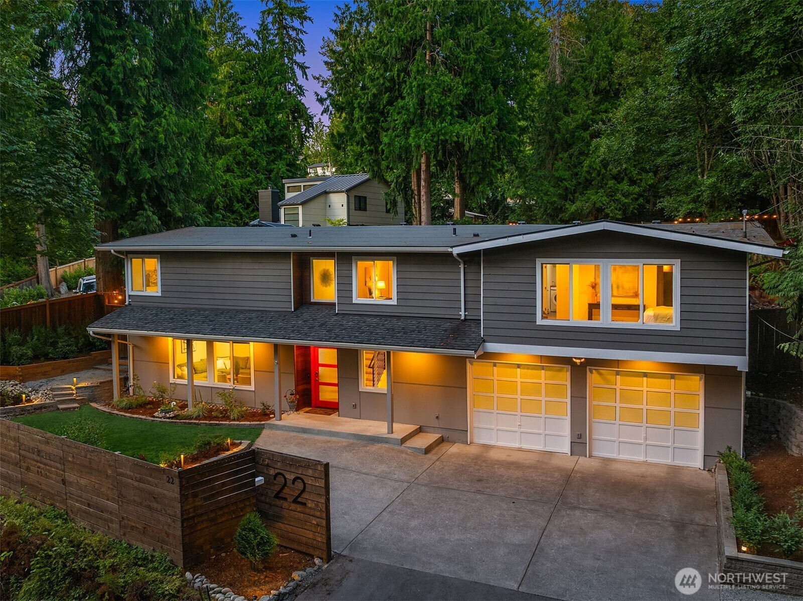 Property Photo: 22 Louis Thompson Road SE WA 98074