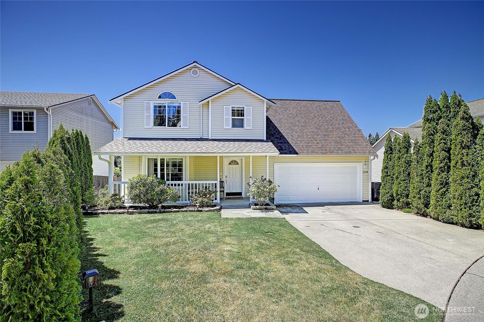 Property Photo:  2128  150th Place SW  WA 98087 