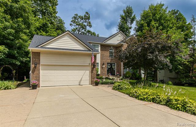 4500 Red Oak Boulevard  Waterford Twp MI 48329 photo