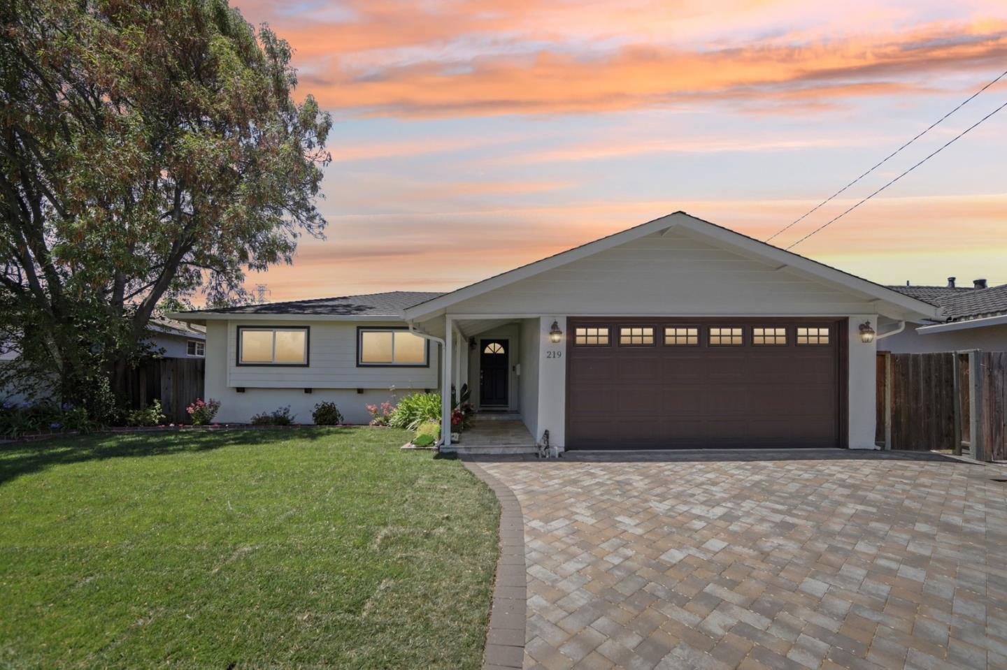 Property Photo: 219 Kensington Way CA 95032
