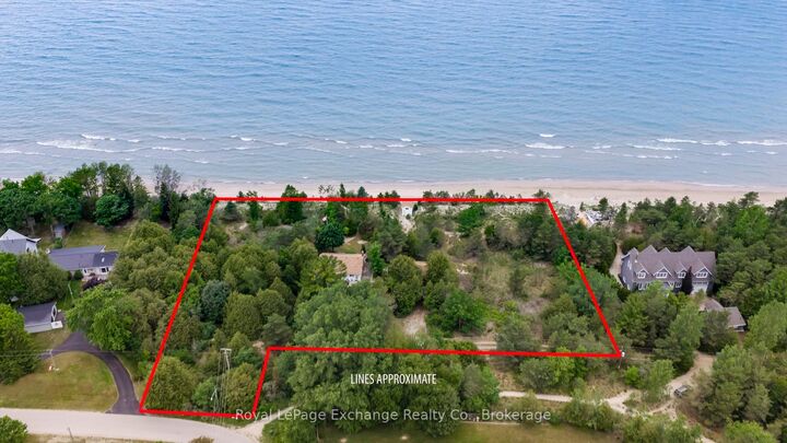 Property Photo: 40 Vozka Drive S ON N2Z 0B3