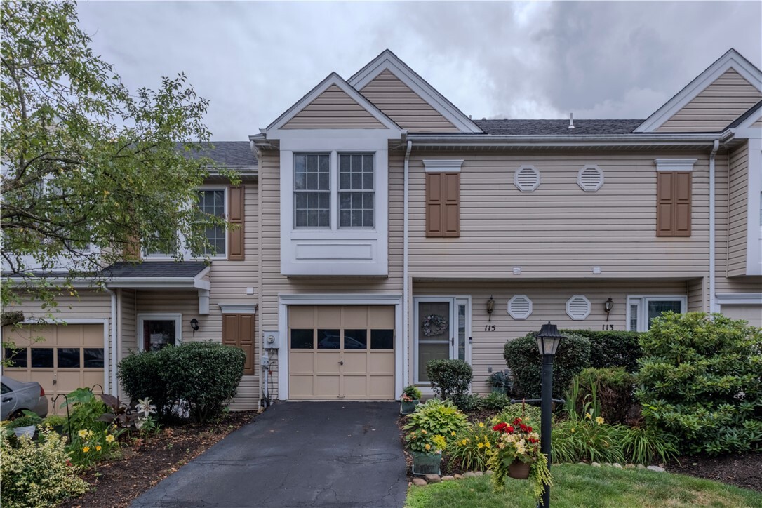 Property Photo: 115 Westbrooke Ln. PA 15108