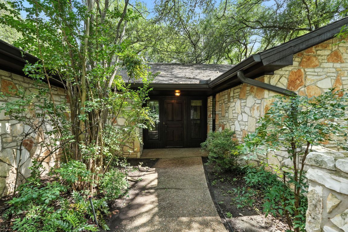 Property Photo: 9107 Cedar Crest Drive TX 78750