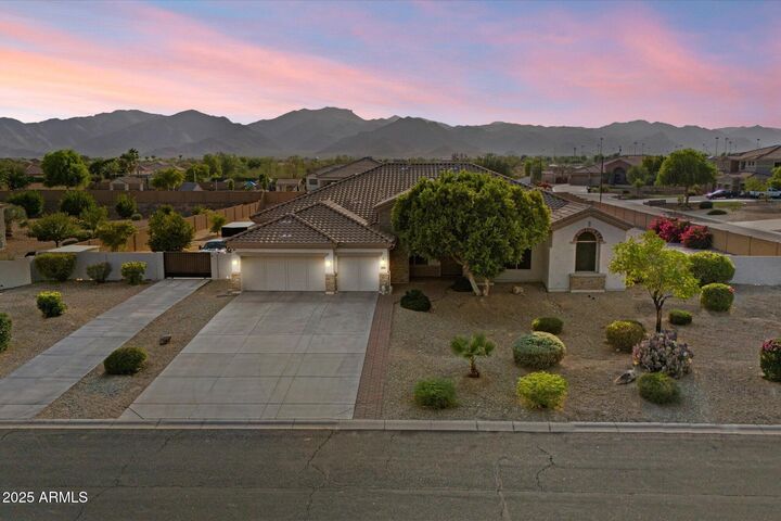 Property Photo:  10420 N Erin Court  AZ 85355 