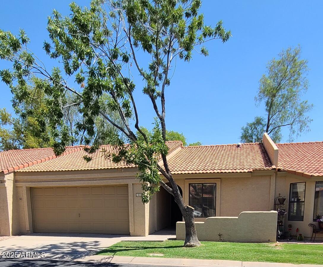 Property Photo: 1021 S Greenfield Road 1022 AZ 85206