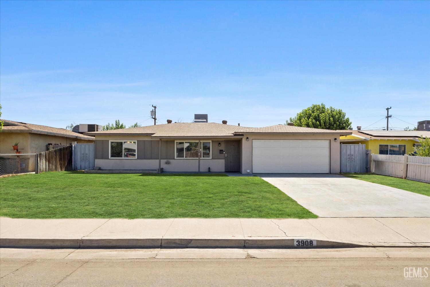 Property Photo:  3908 Raider Dr  CA 93304 