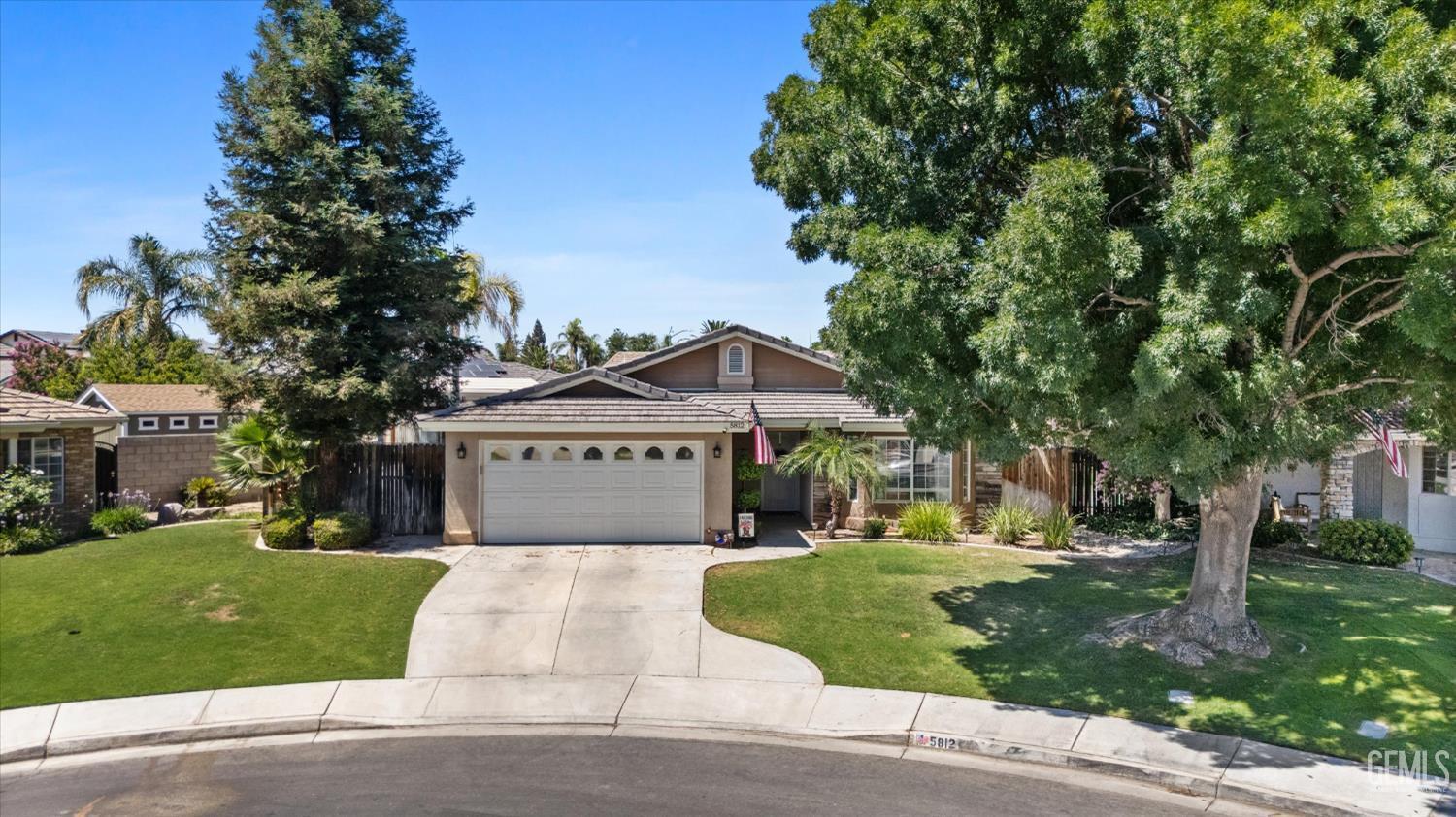 Property Photo:  5812 Seasons Valley Court  CA 93313 