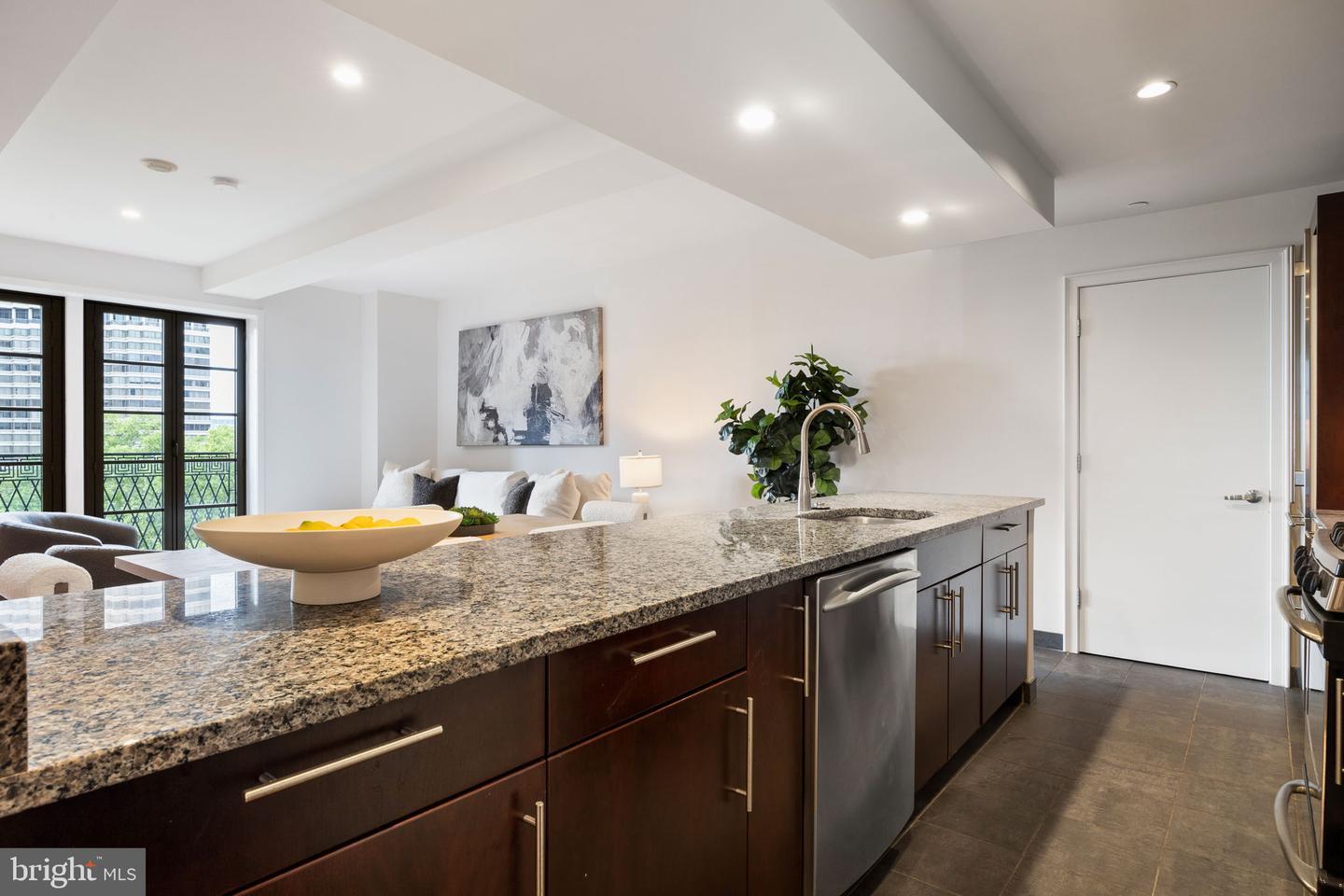 Property Photo: 219 S 18th Street 29 910 PA 19103