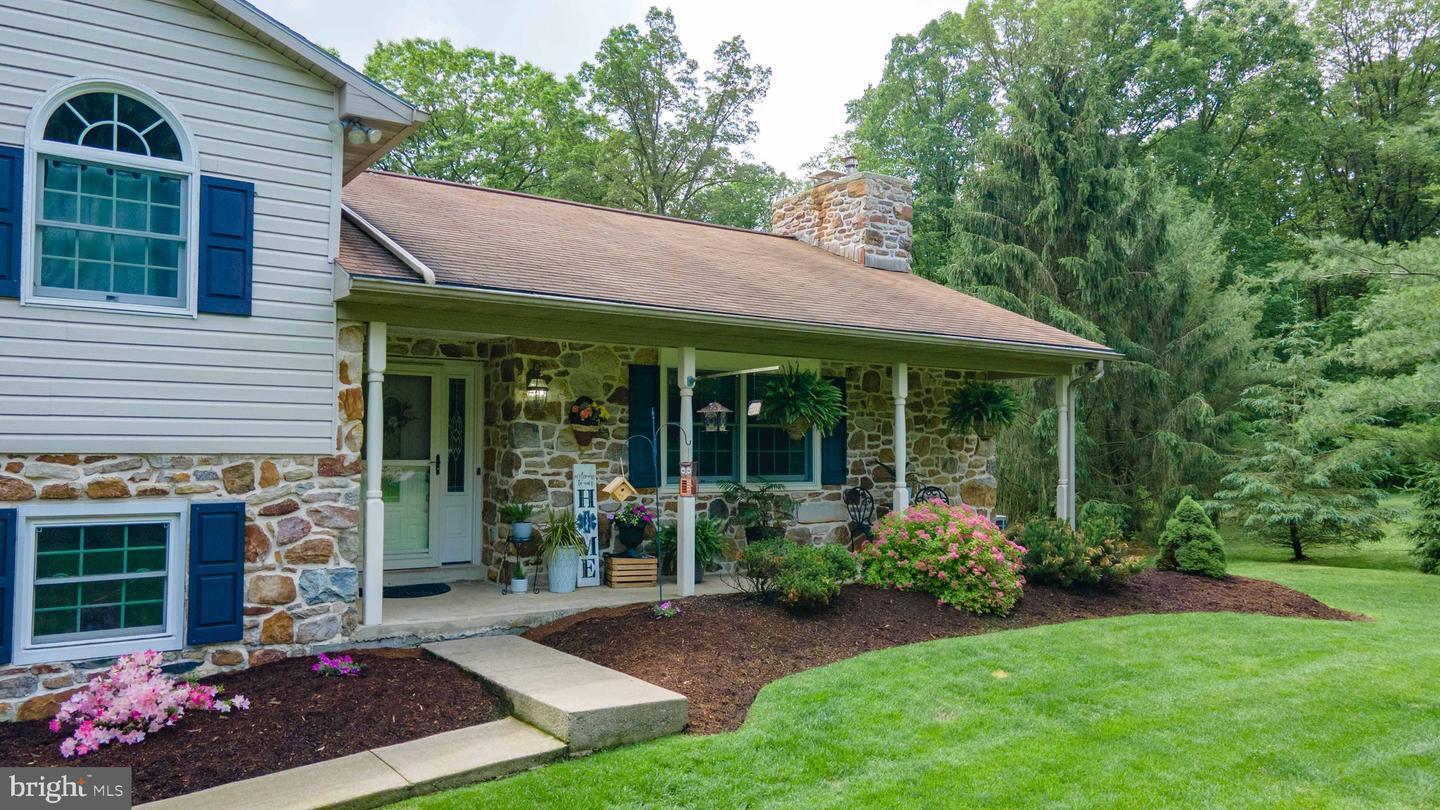 Property Photo: 5210 Honeysuckle Lane PA 17557