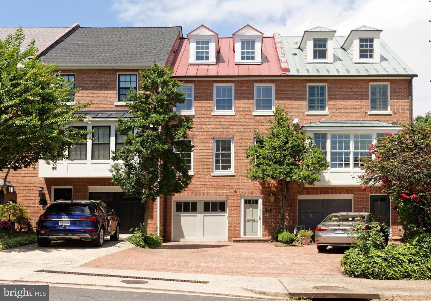 Property Photo:  103 Franklin Street  VA 22314 
