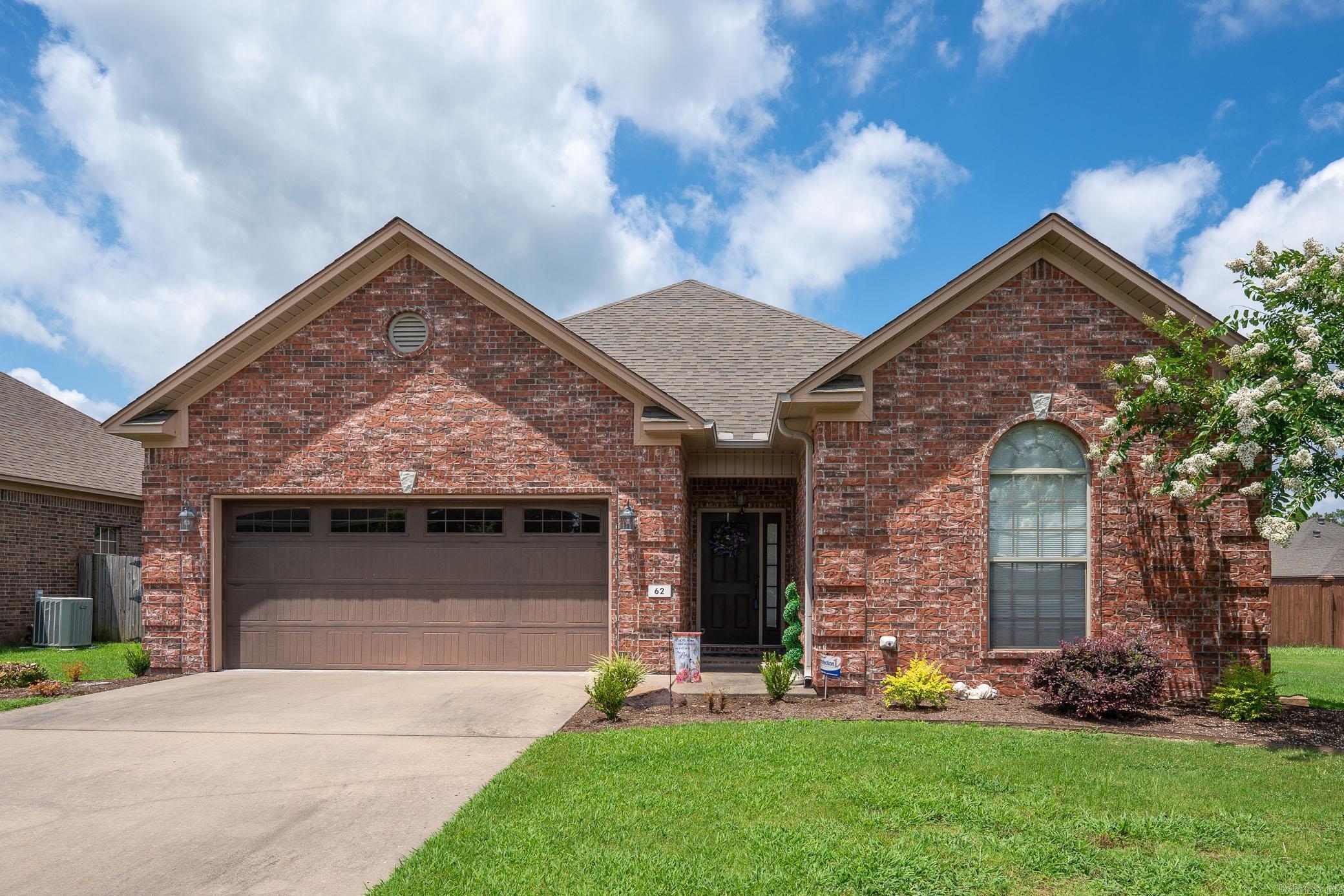 Property Photo: 62 Oak Tree Circle AR 72032