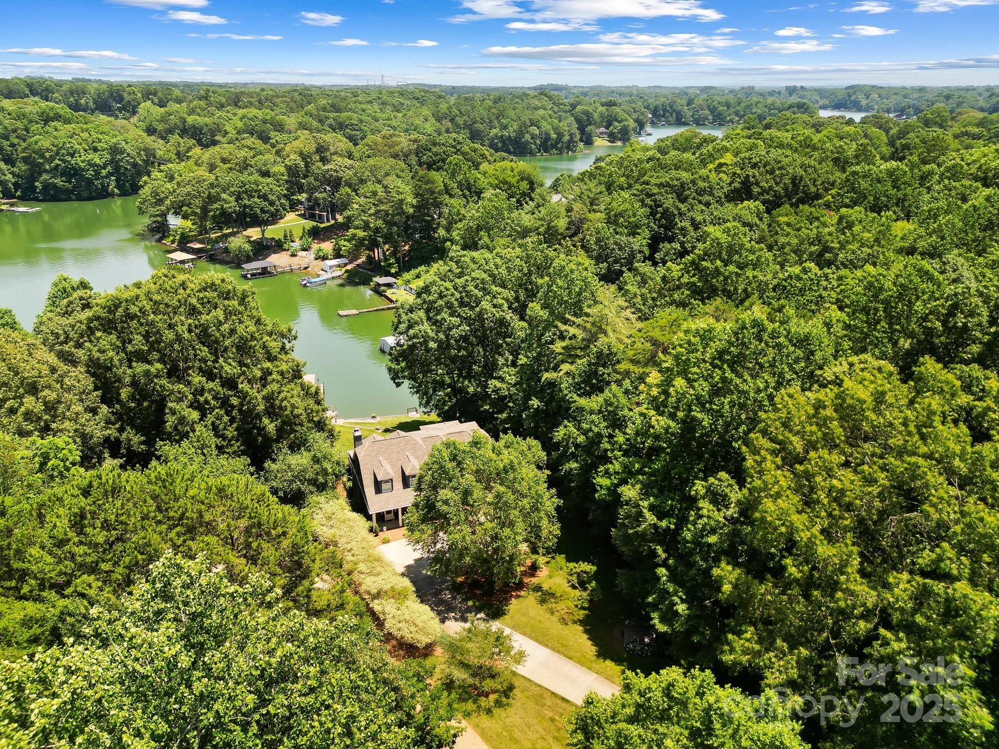 Property Photo: 7040 Hyde Street NC 28673