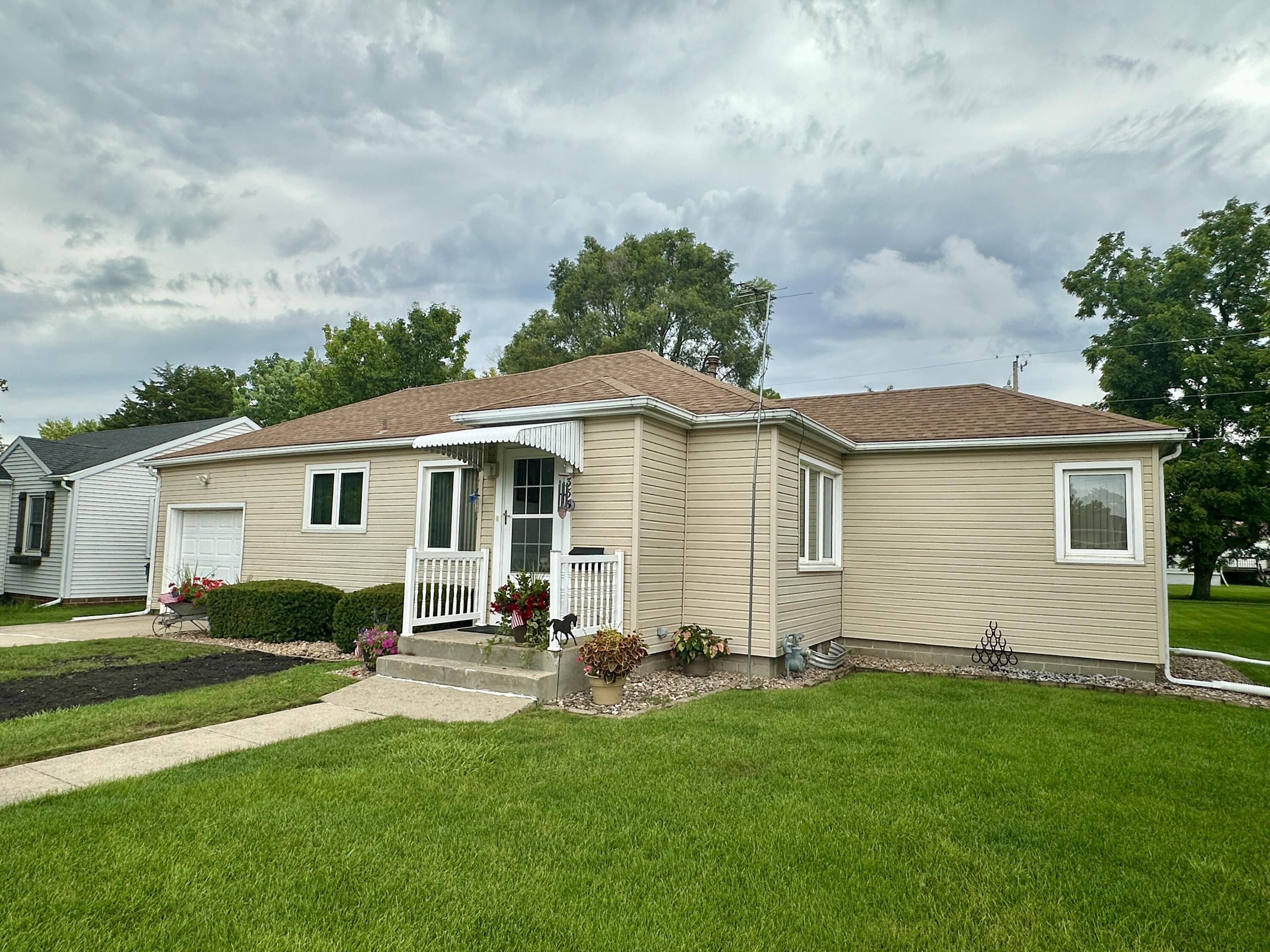 Property Photo: 333 W 5th Street IA 50036