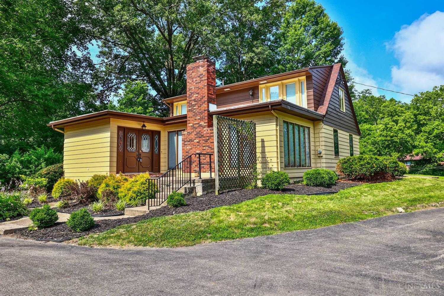 Property Photo: 5868 Greenlawn Road OH 45011