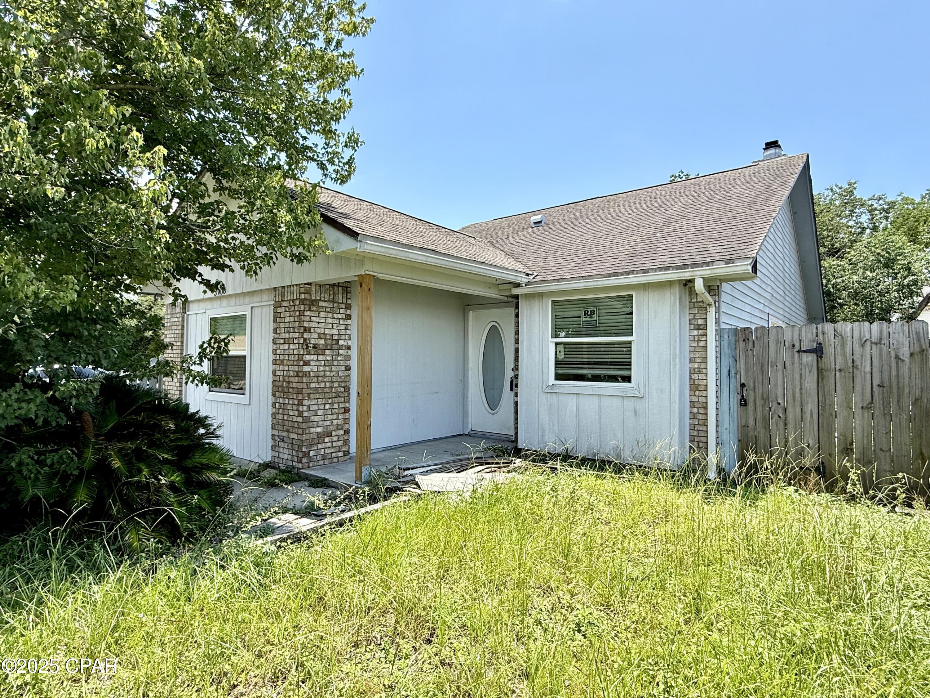 Property Photo: 3906 Wave Avenue FL 32404