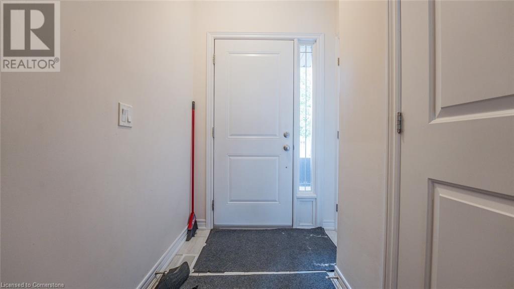 Property Photo: 77 Diana Avenue 3 ON N3T 6P9