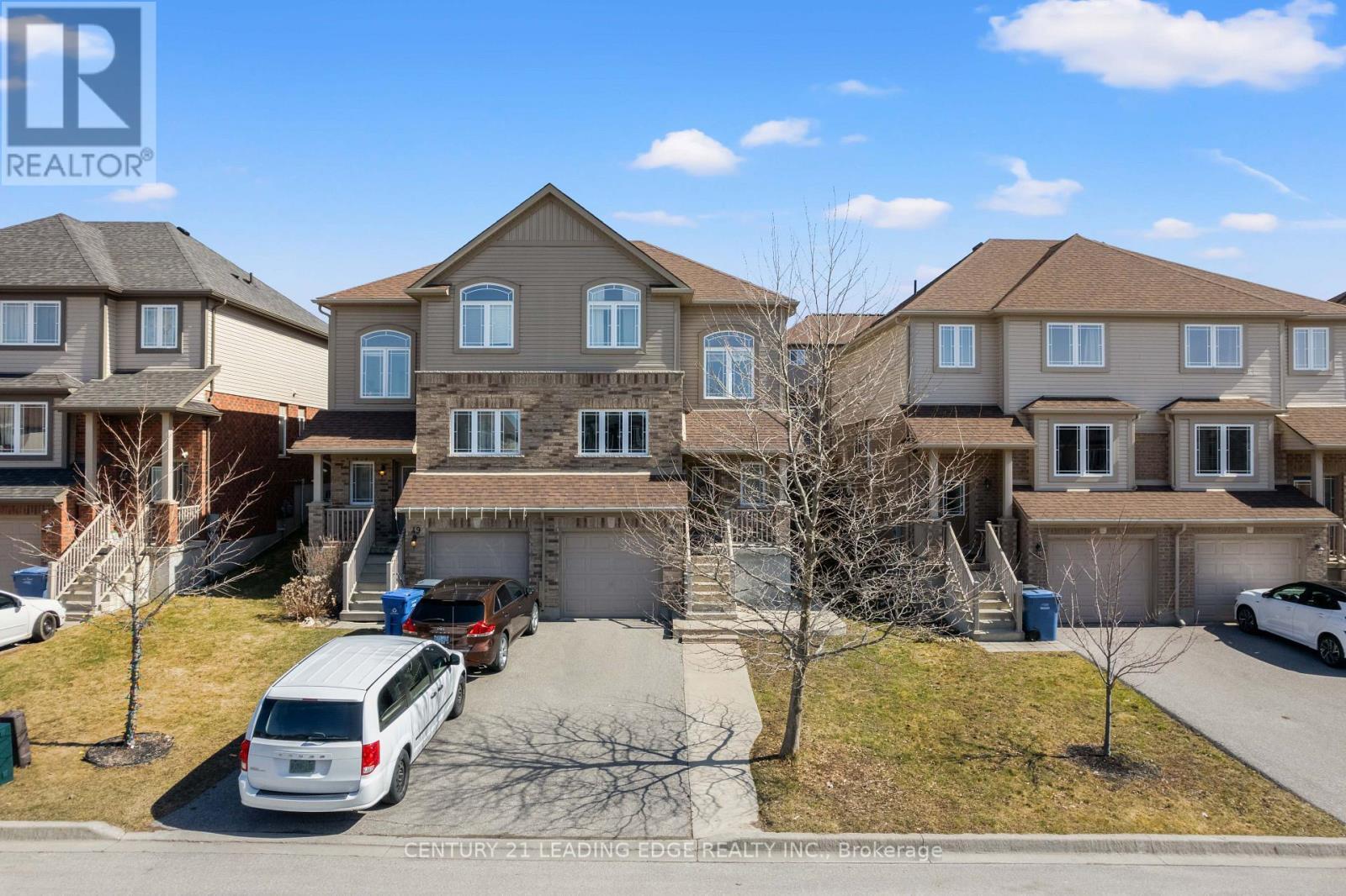 Property Photo: 47 Oakes Crescent ON N1E 0J6