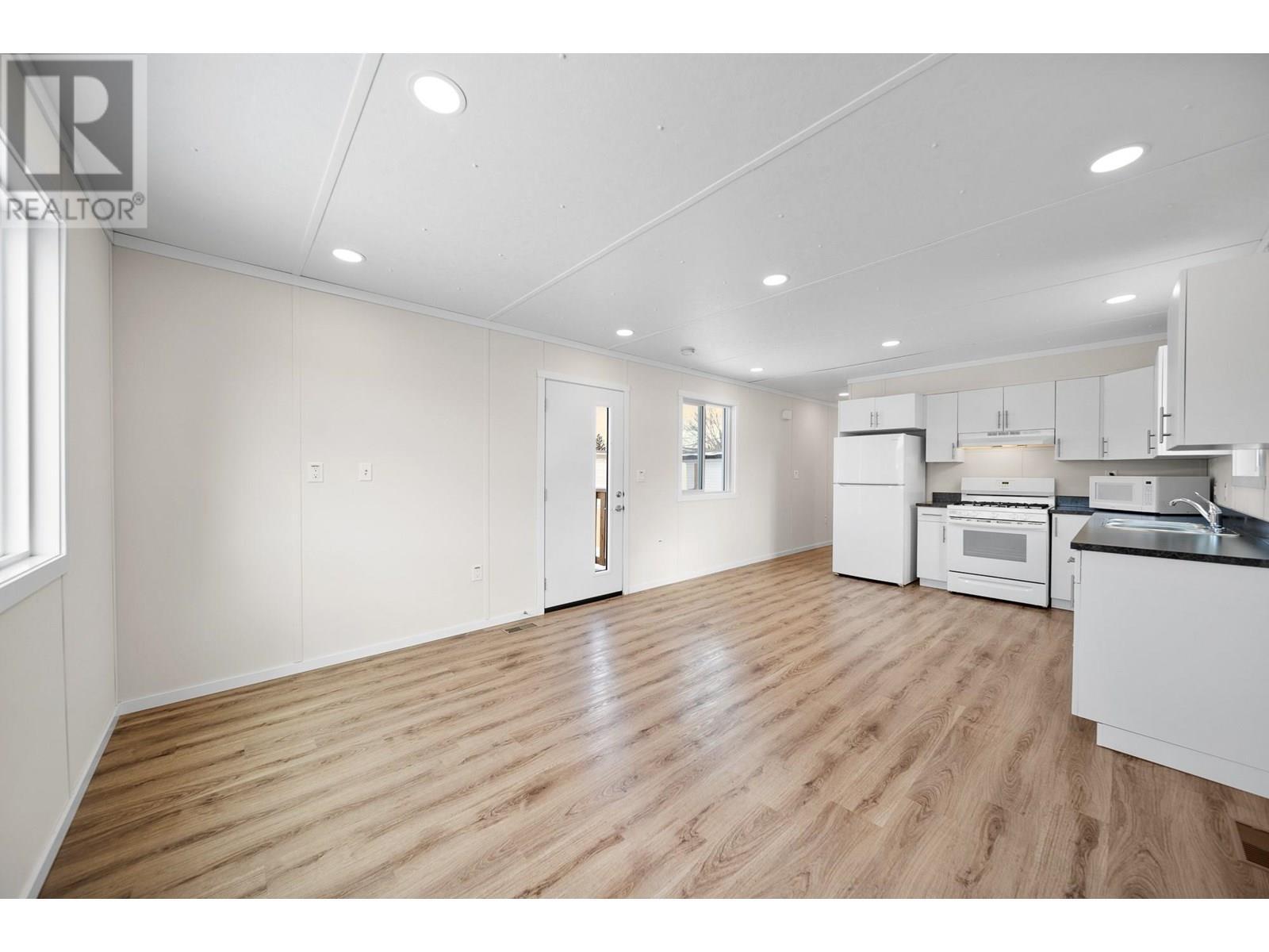 Property Photo:  2776 Clapperton Avenue 108  BC V1K 1B8 