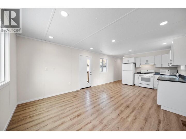 Photo de la propriété:  2776 Clapperton Avenue 108  BC V1K 1B8 