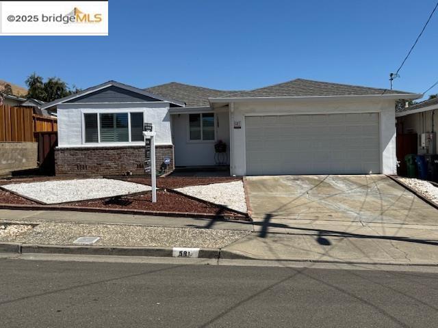 Property Photo: 581 Fairway Street CA 94544