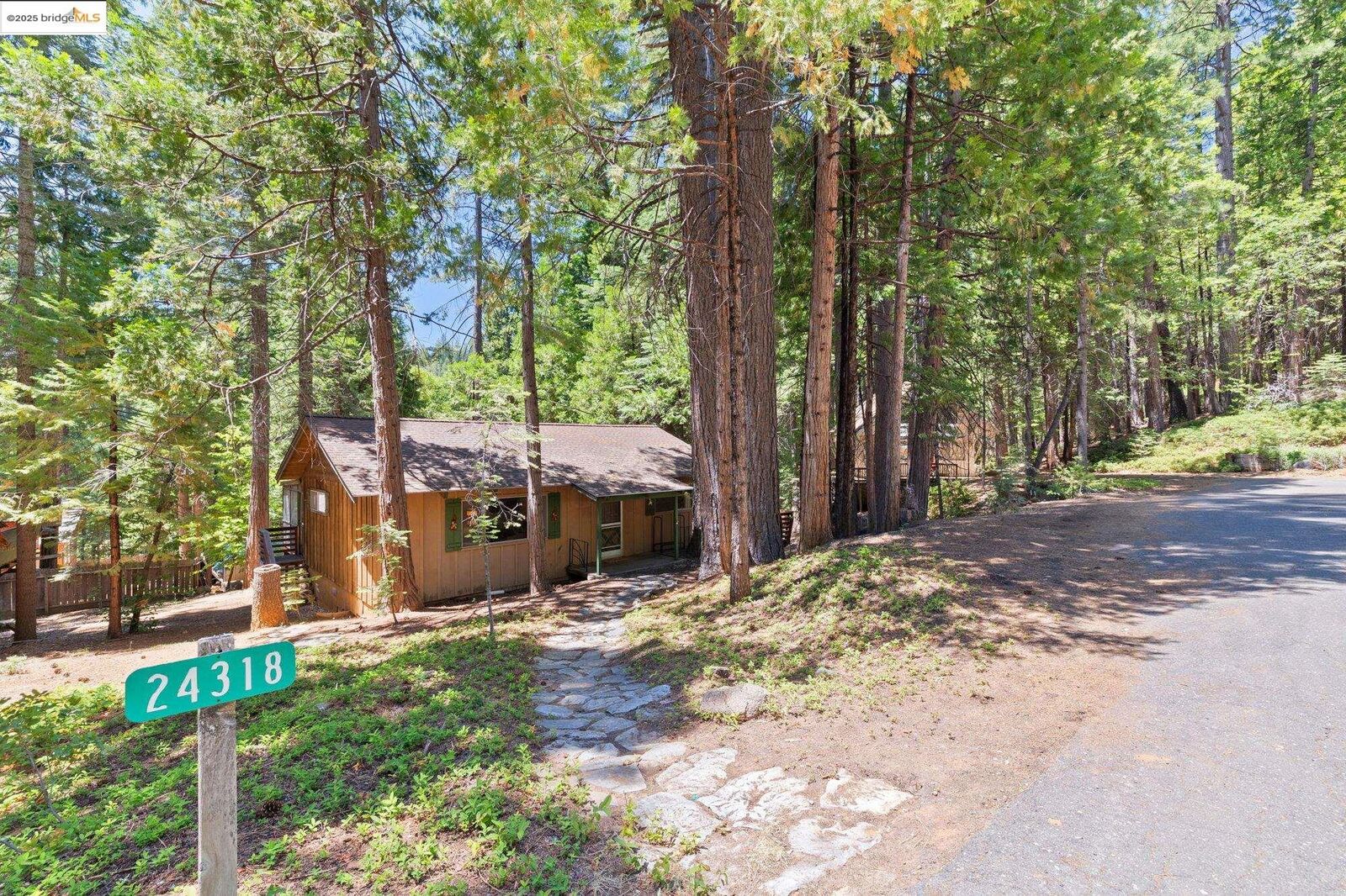 Property Photo:  24318 Kalanu Pl  CA 95346 