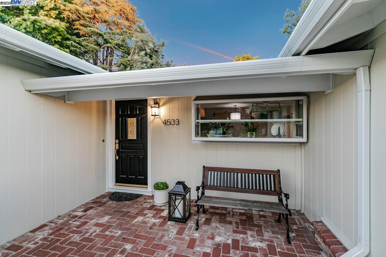 Property Photo: 4533 Santa Cruz Ct CA 94536