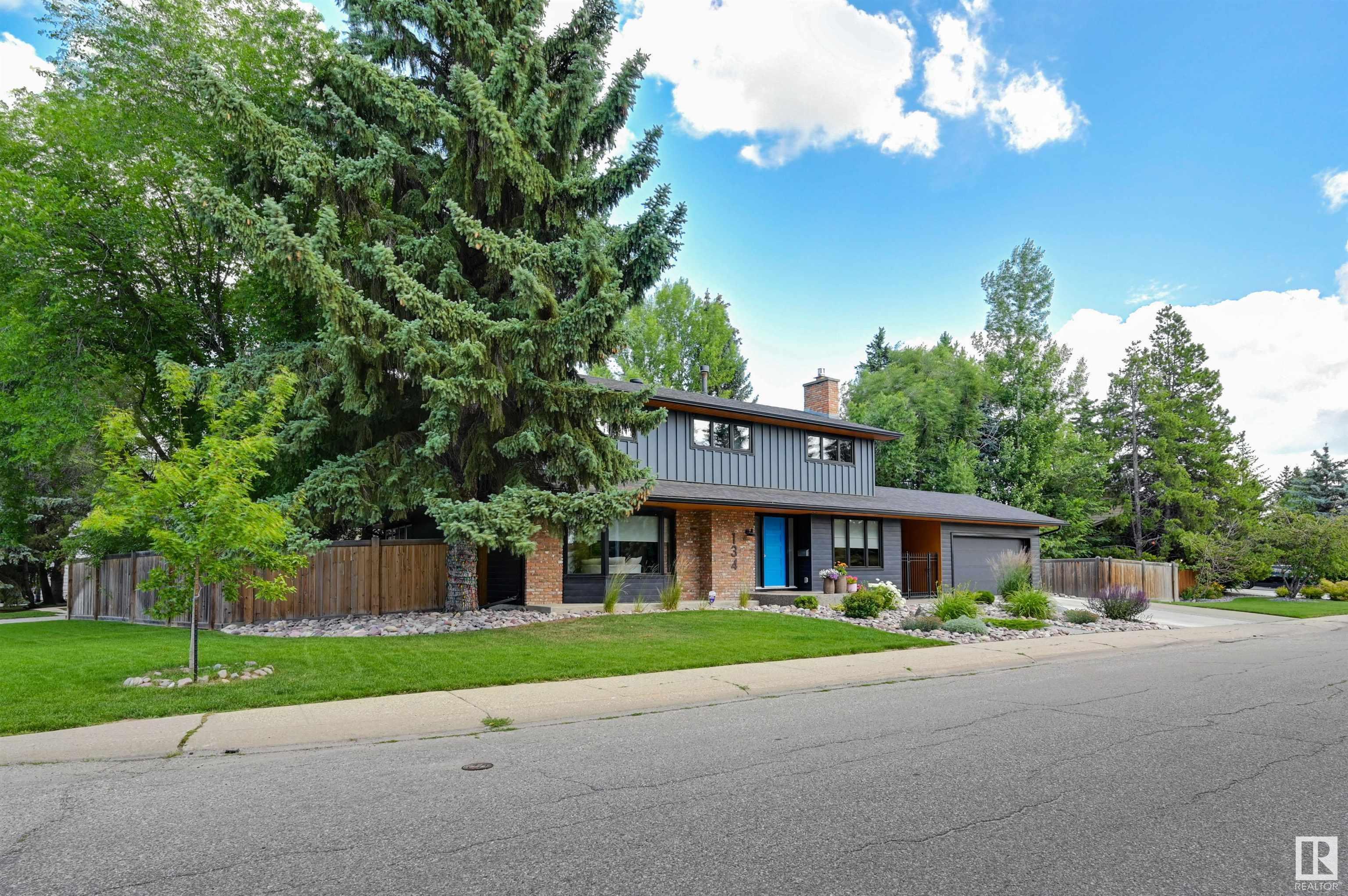 Property Photo: 134 Quesnell Crescent NW AB T5R 5P2