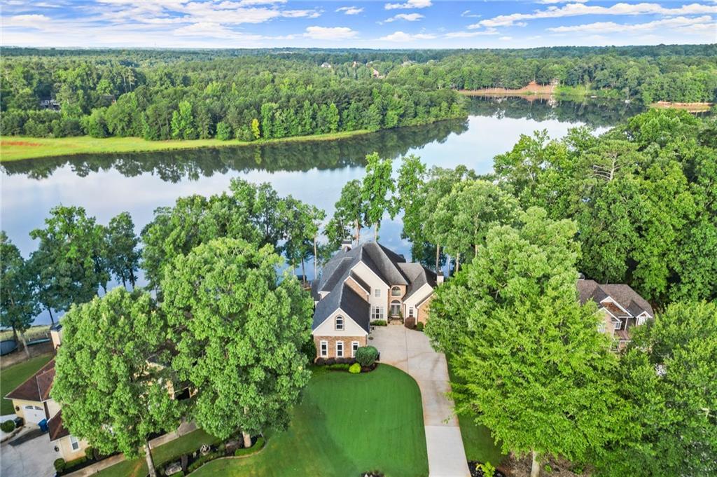 Property Photo:  308 Chanda Cove  GA 30253 