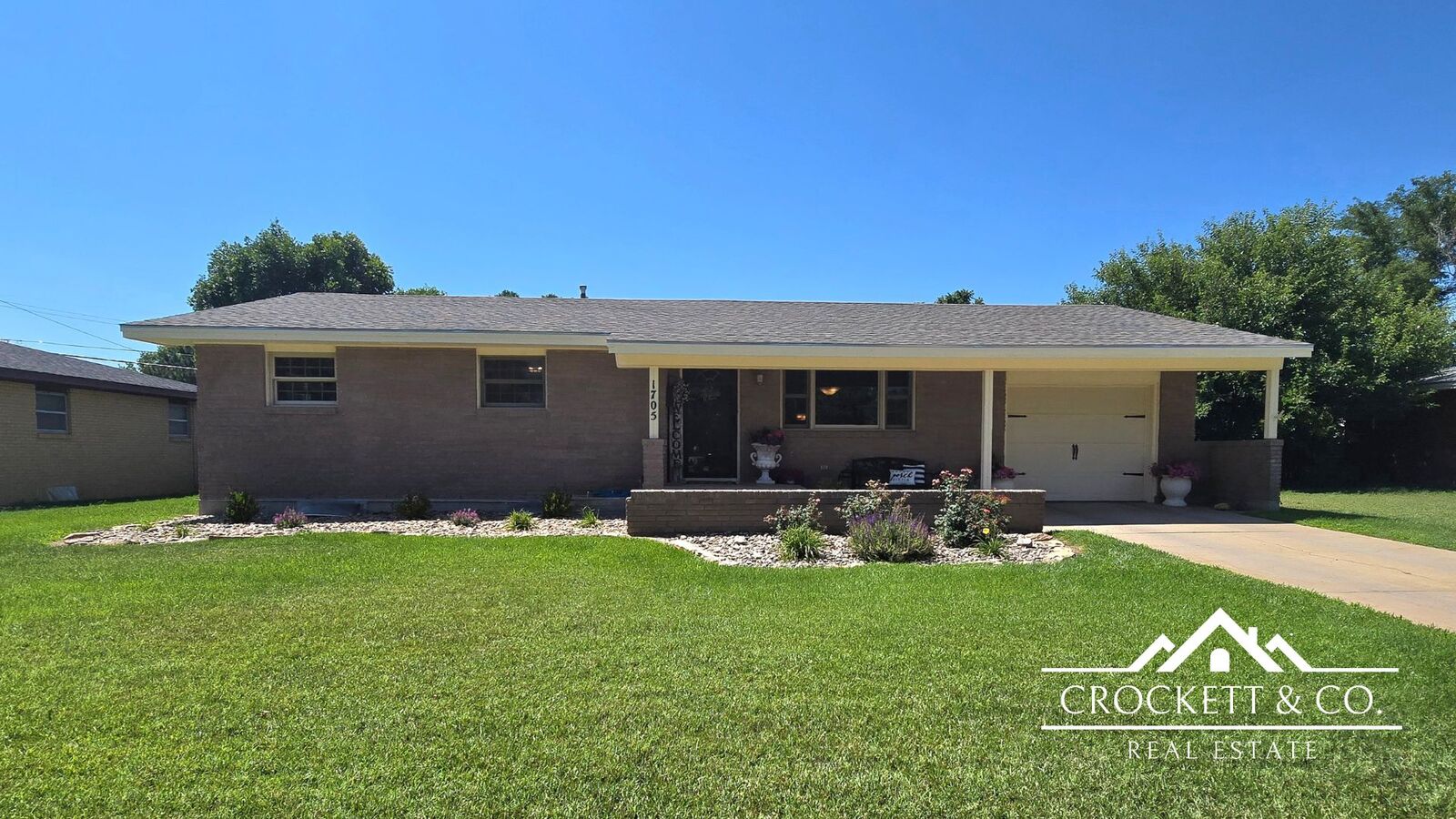 Property Photo:  1705 Old Manor Road  KS 67846 