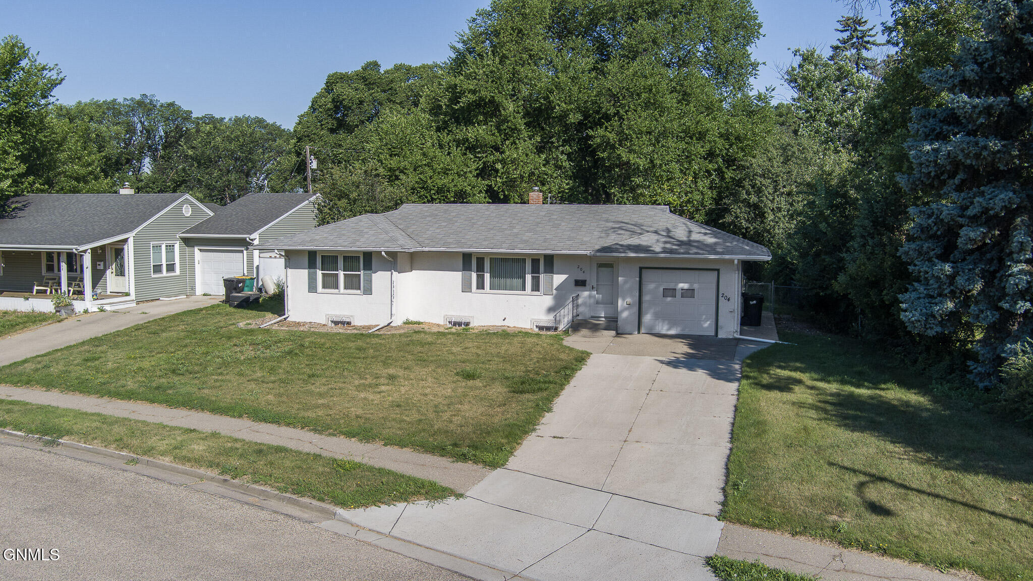 204 Teton Avenue  Bismarck ND 58501 photo