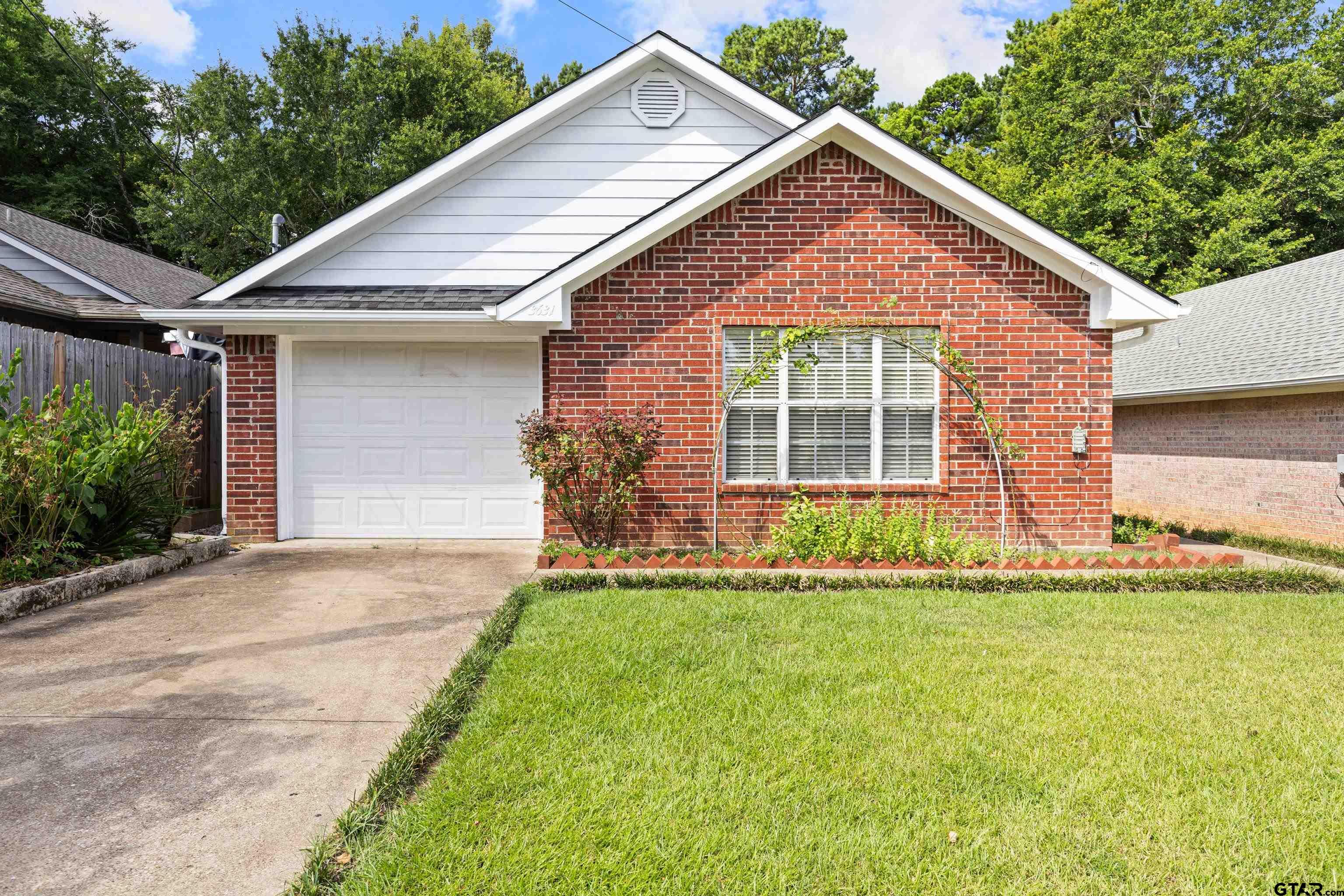 Property Photo: 3631 Andrea TX 75604