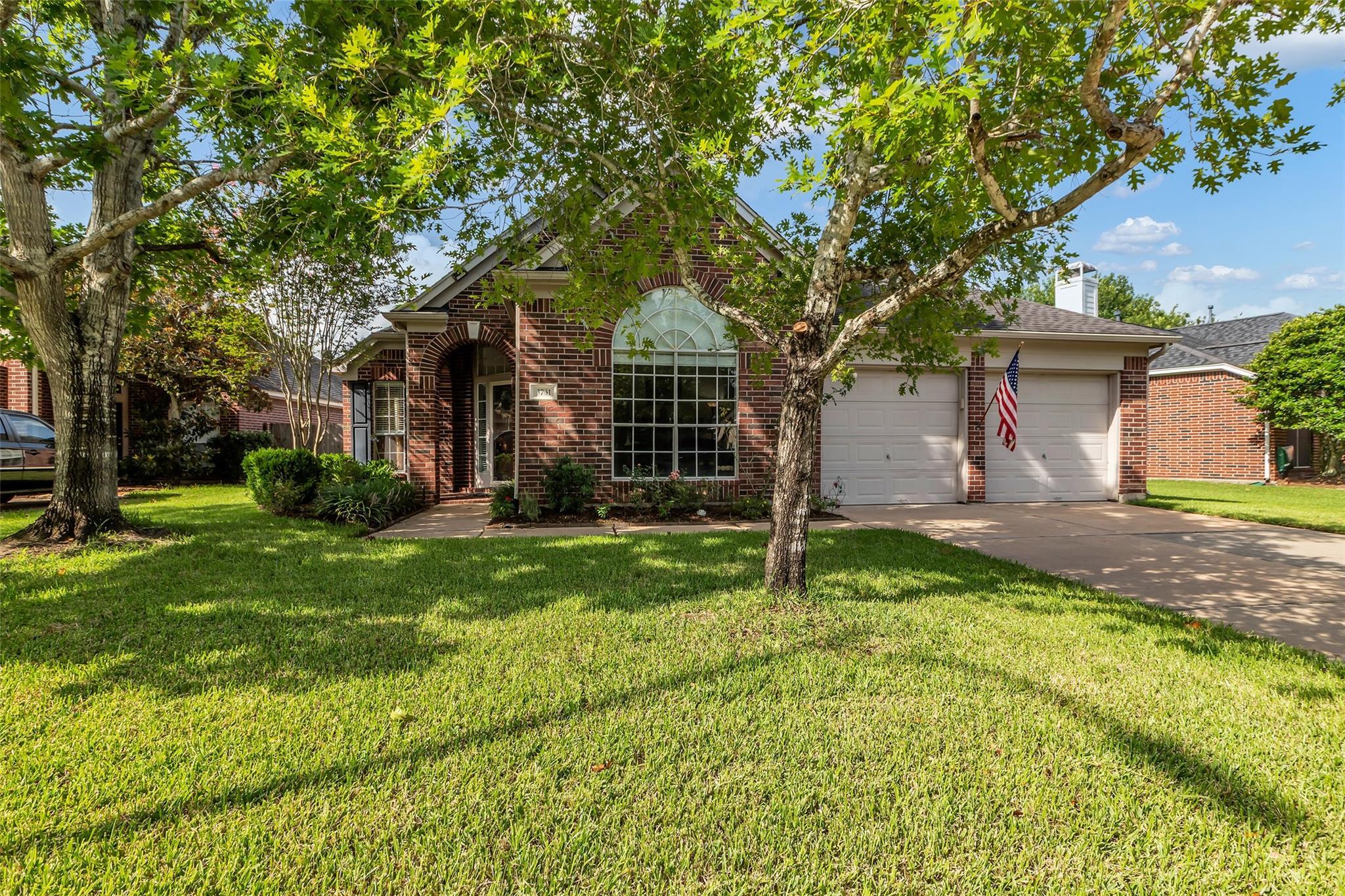 Property Photo: 3731 Crescent Drive TX 77584